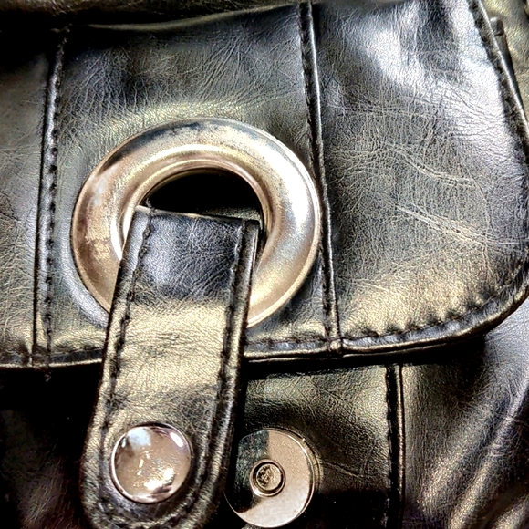 🌷Vegan Leather Backpack - Picture 8 of 16